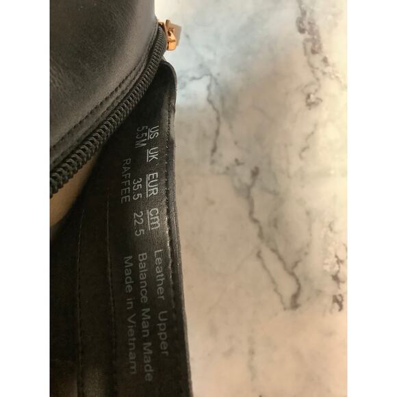 Naturalizer Women's 5.5M Black Leather Raffee Ankle Bootie Edgy Classy LB8-2 - Picture 12 of 13